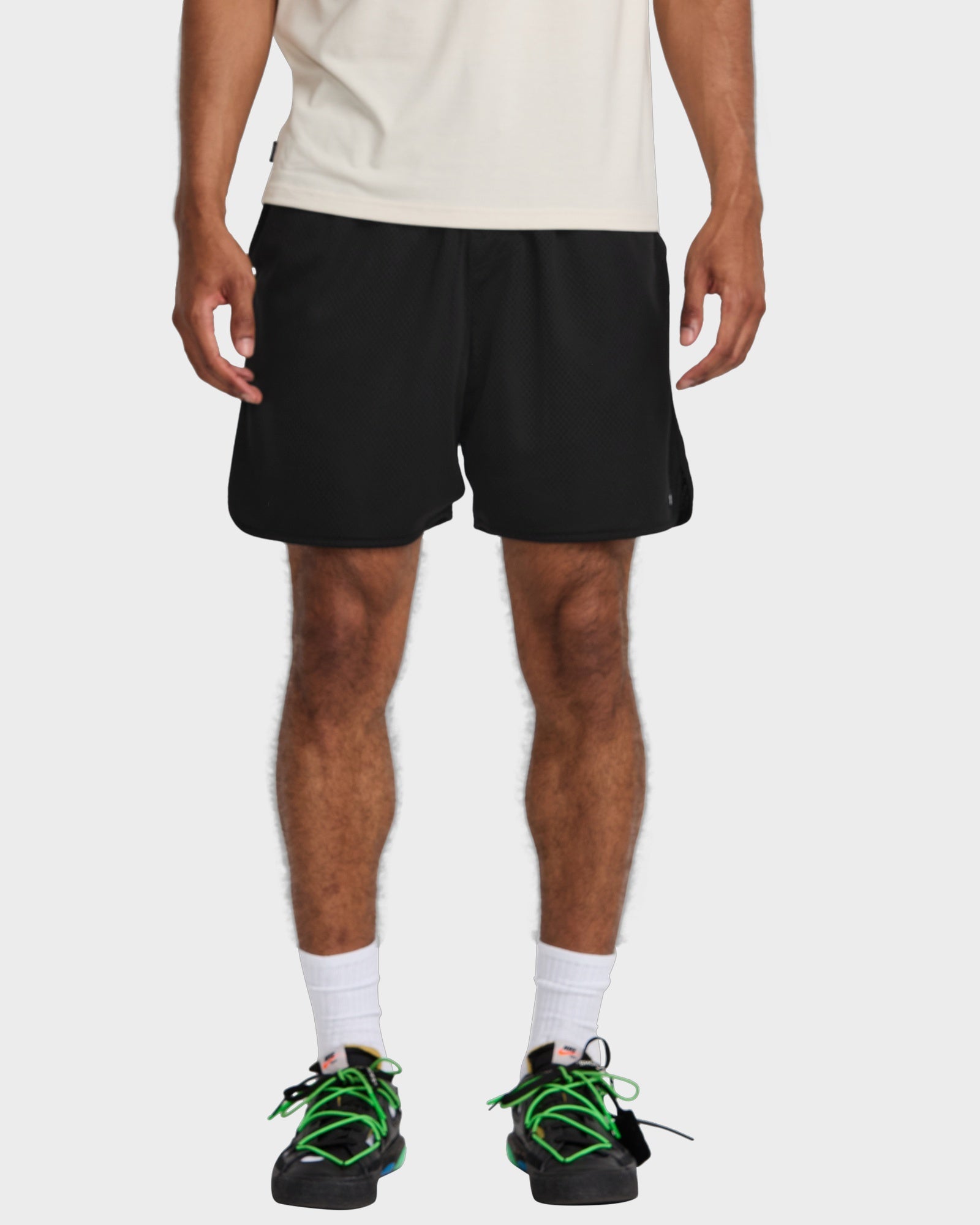 Mens VA Essential Mesh 18" Walk Shorts