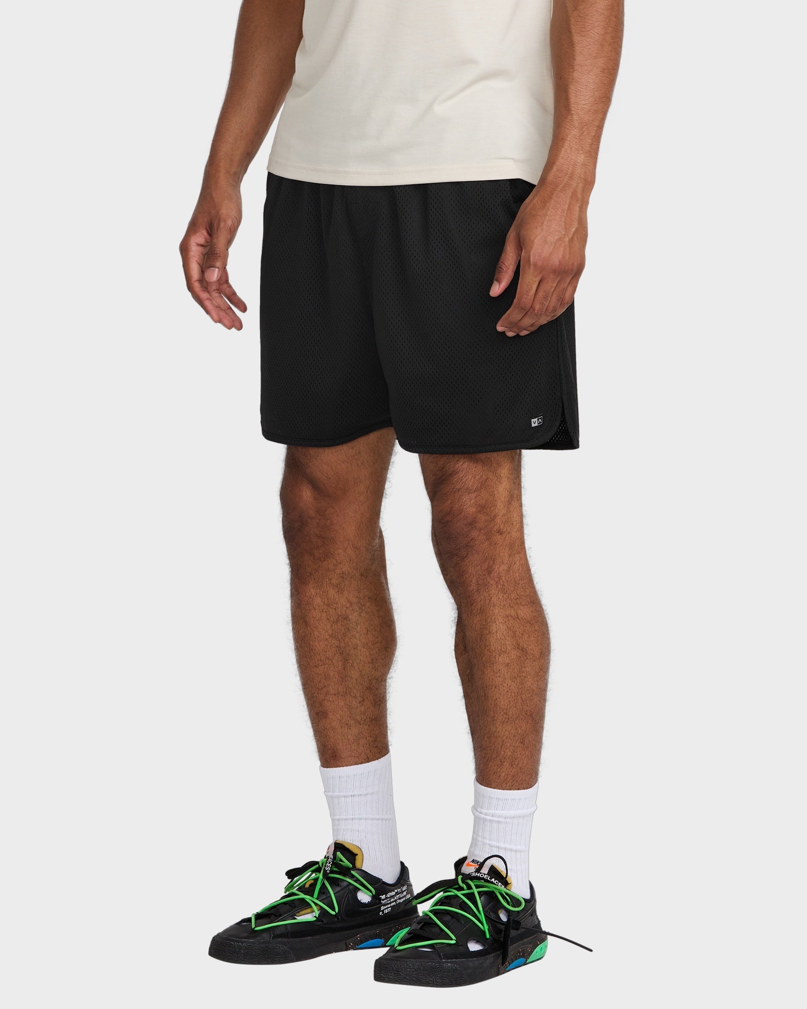 Mens VA Essential Mesh 18" Walk Shorts