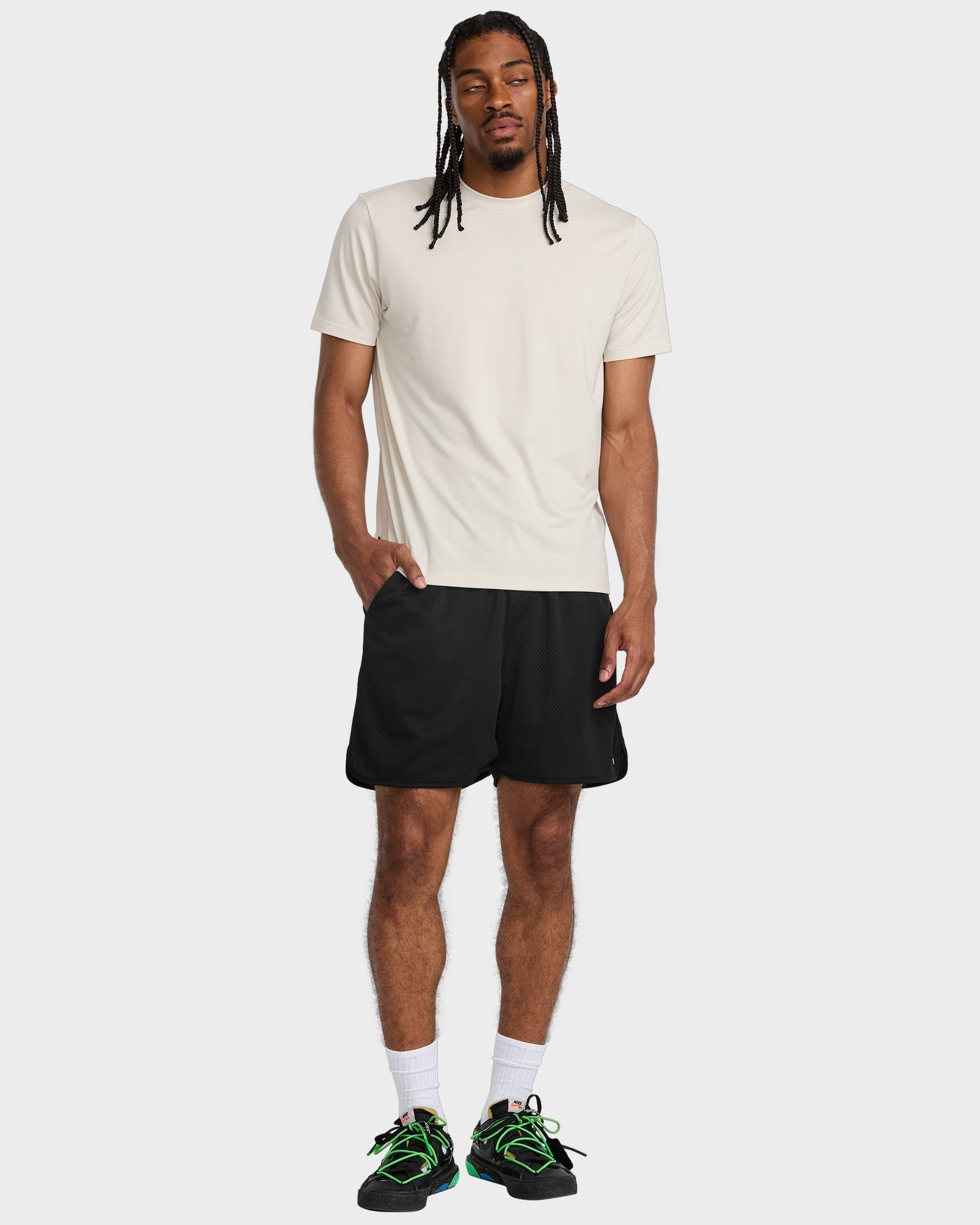 Mens VA Essential Mesh 18" Walk Shorts