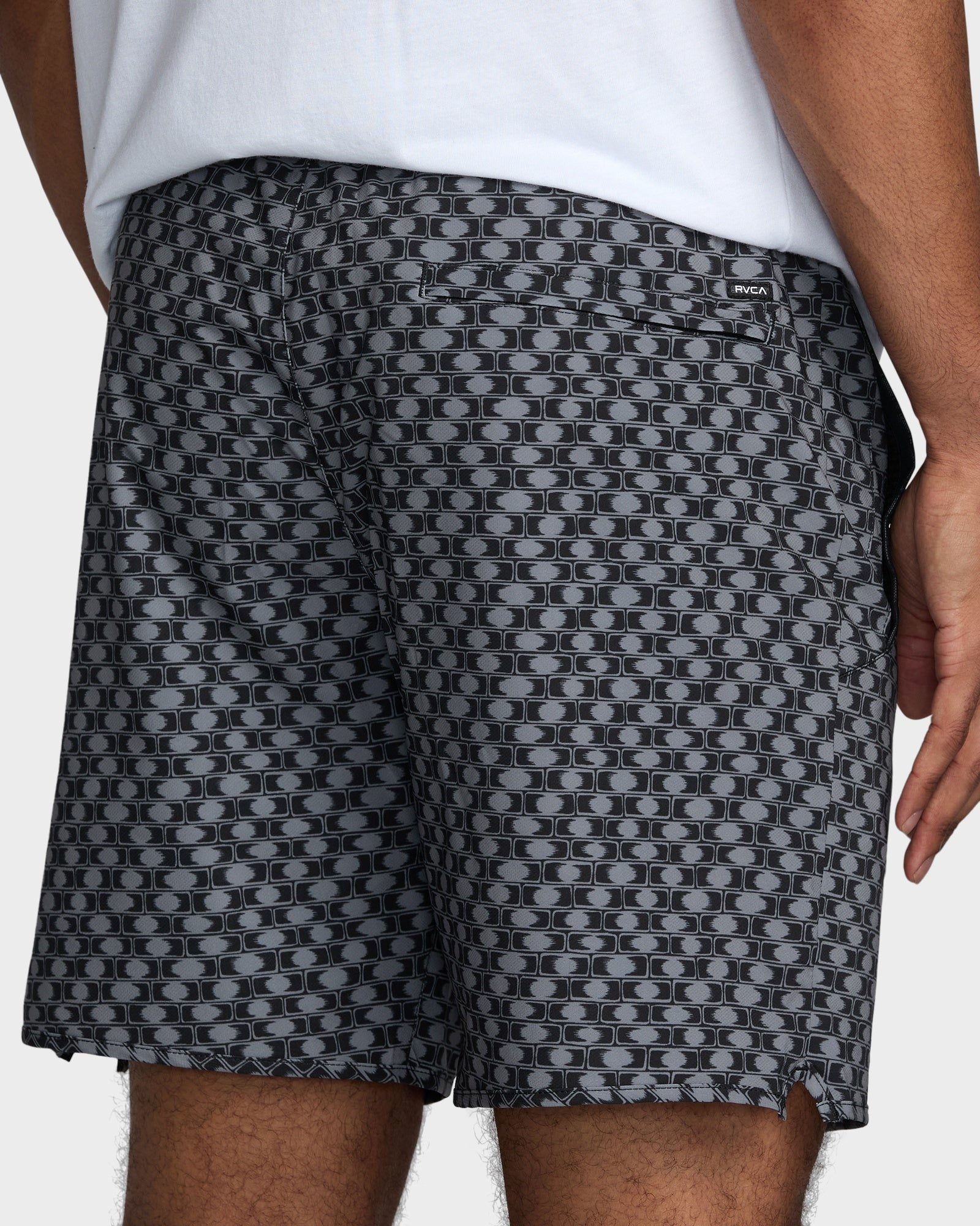 Mens Jesse Barba 17" Yogger