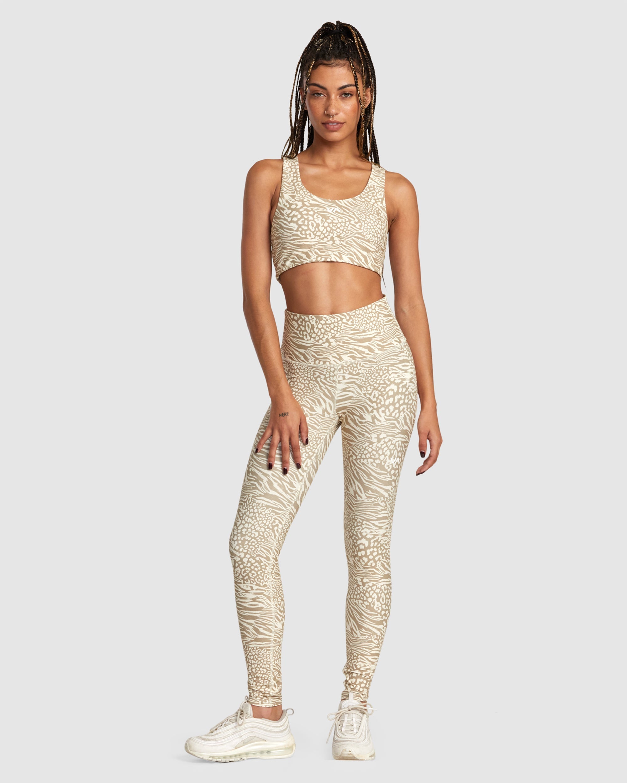 Womens VA Essential Mid Support Bra