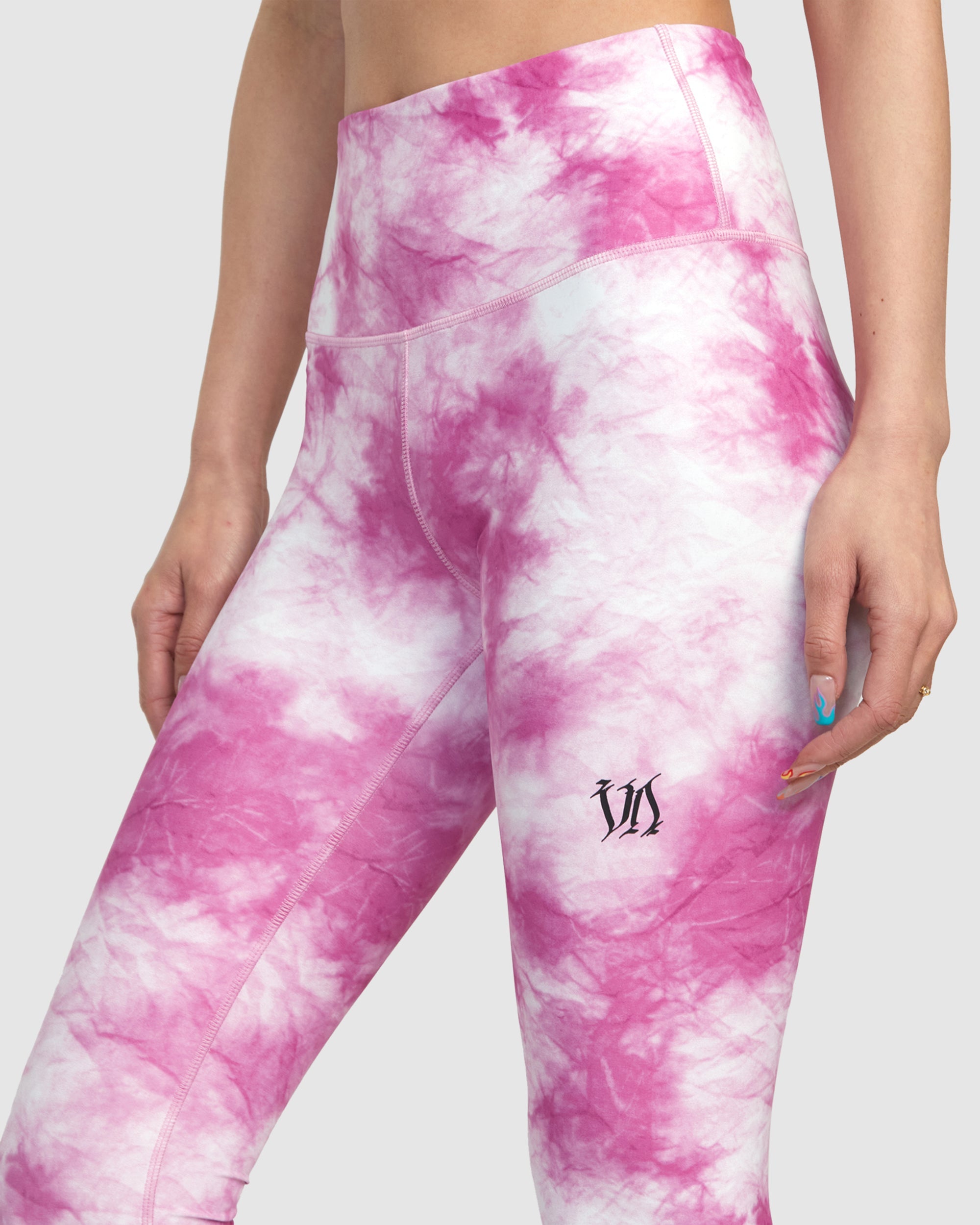 Womens Thug Rose Essential Legging