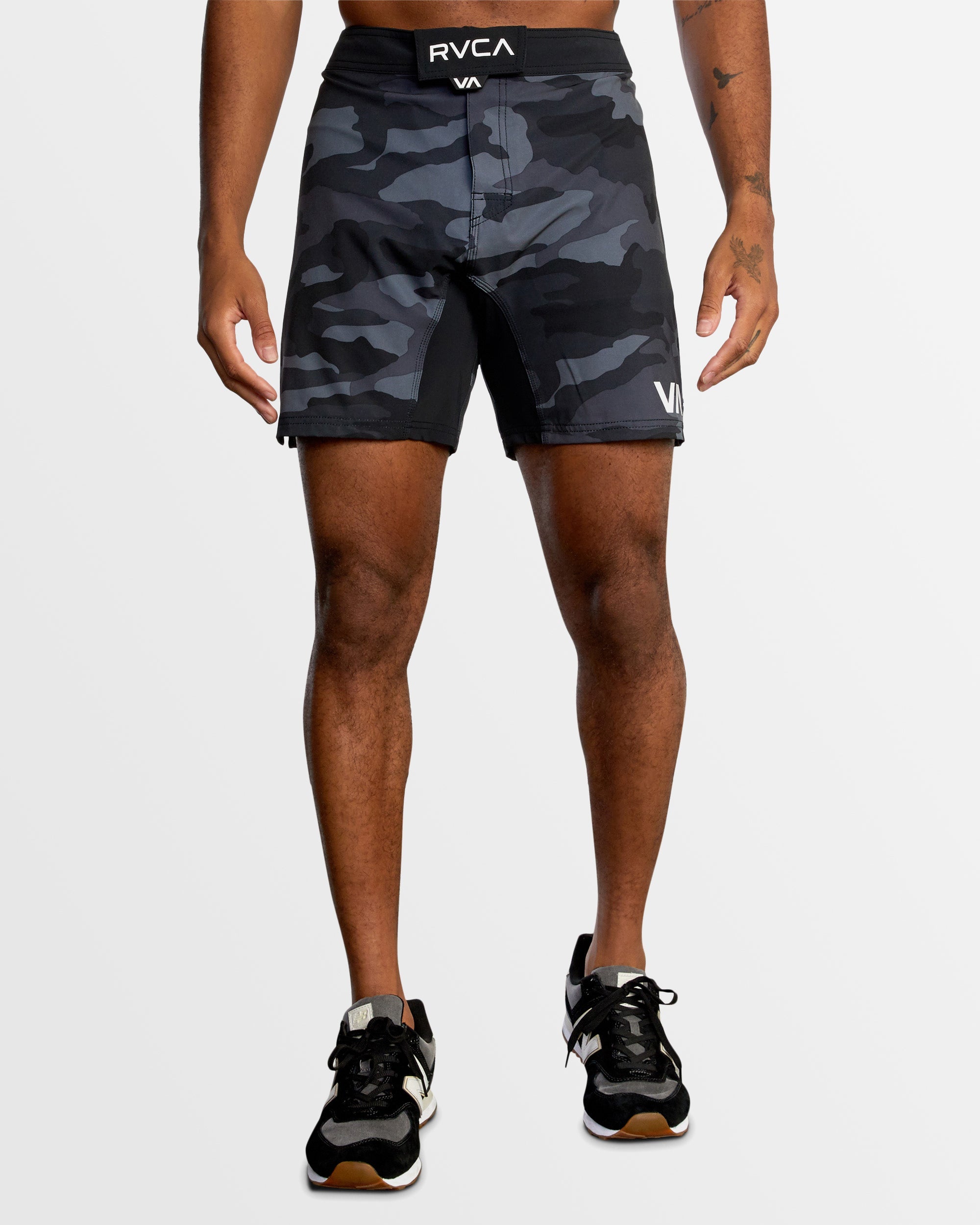 Mens Fight Scrapper 17" Walkshorts
