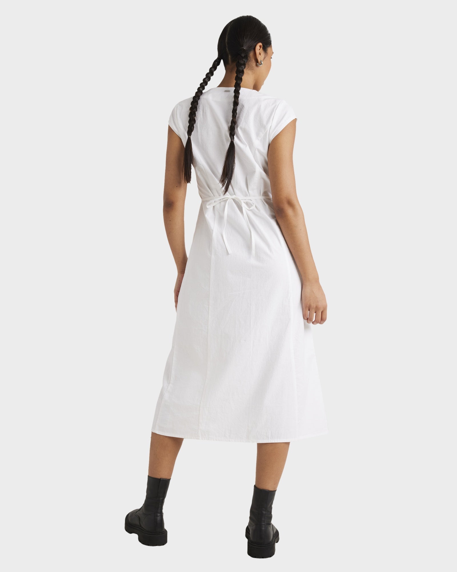 Womens Understated Midi Dress