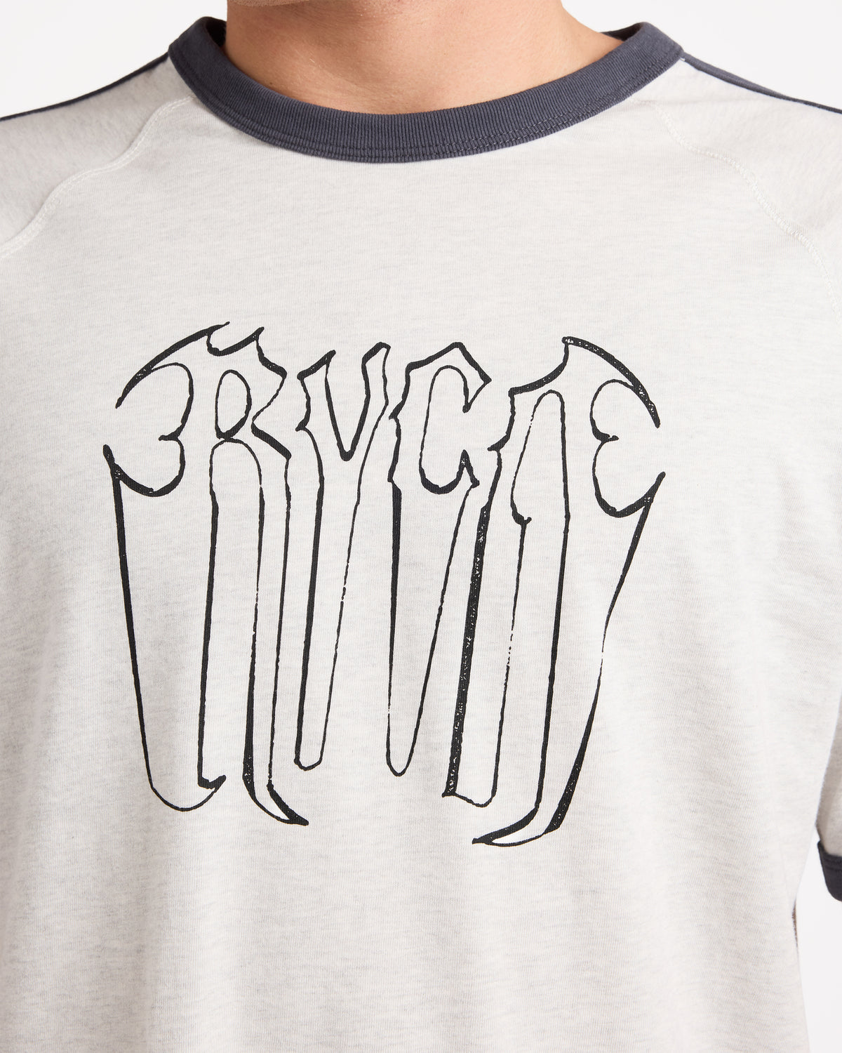 uvyzt01019_rvca_ahr_dtl1