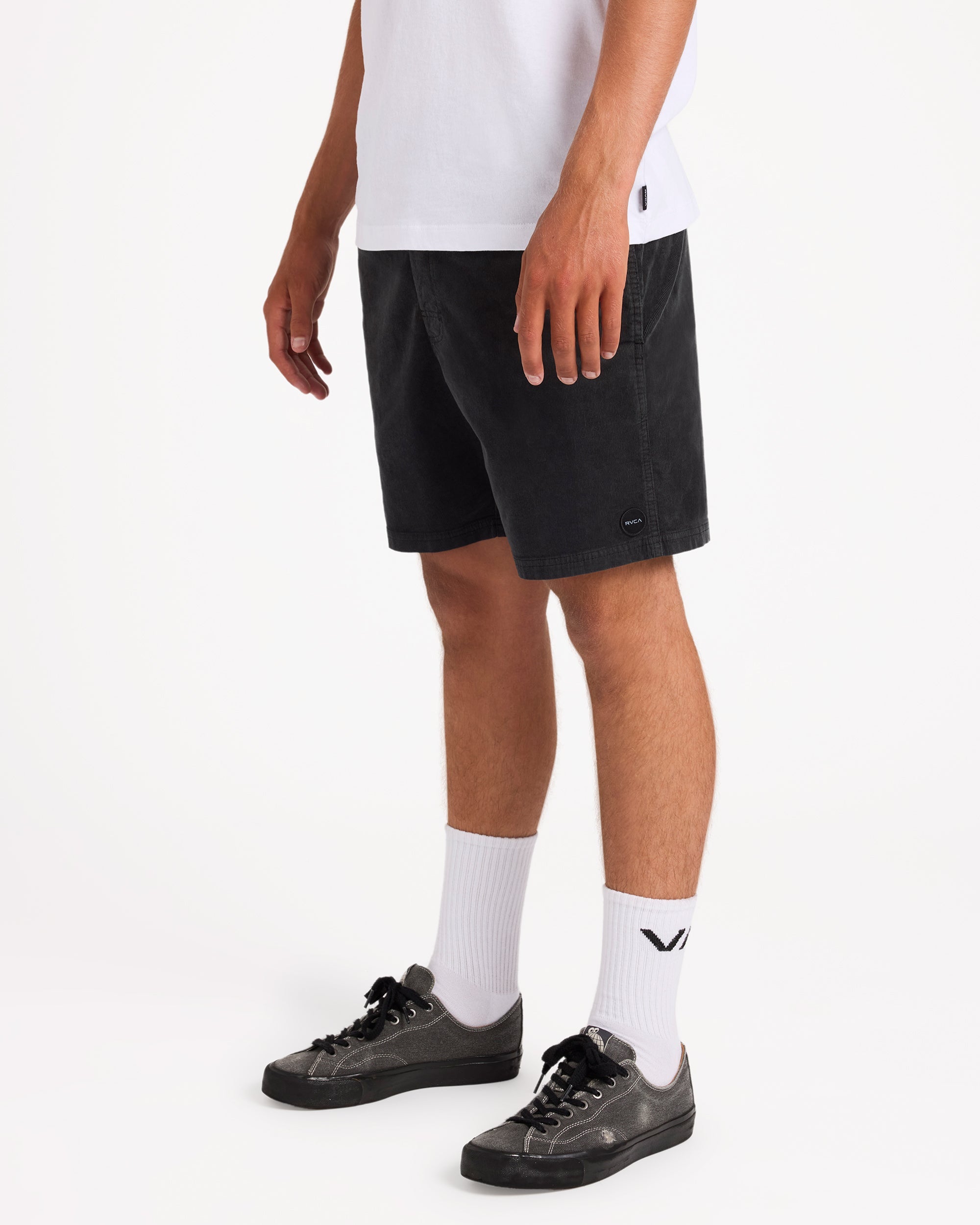 uvyws00151_rvca_blk_sd1