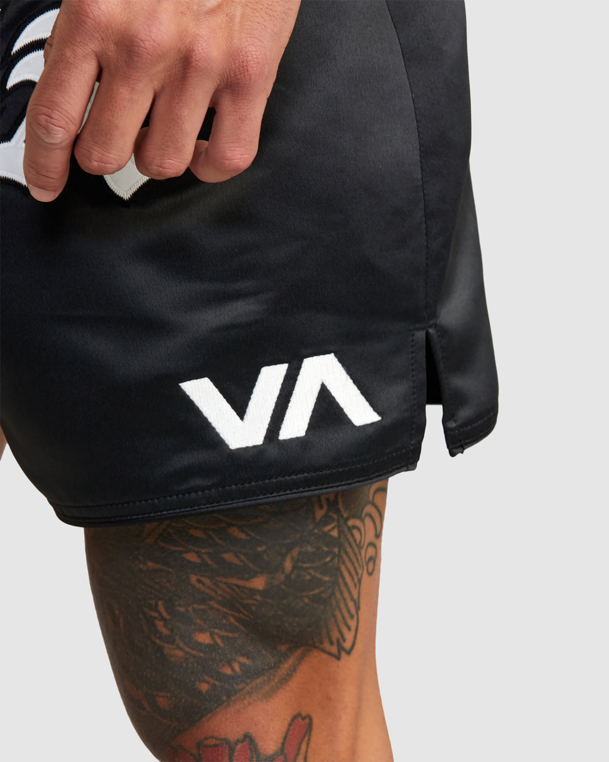 Mens Muay Thai Mod 15" Training Shorts