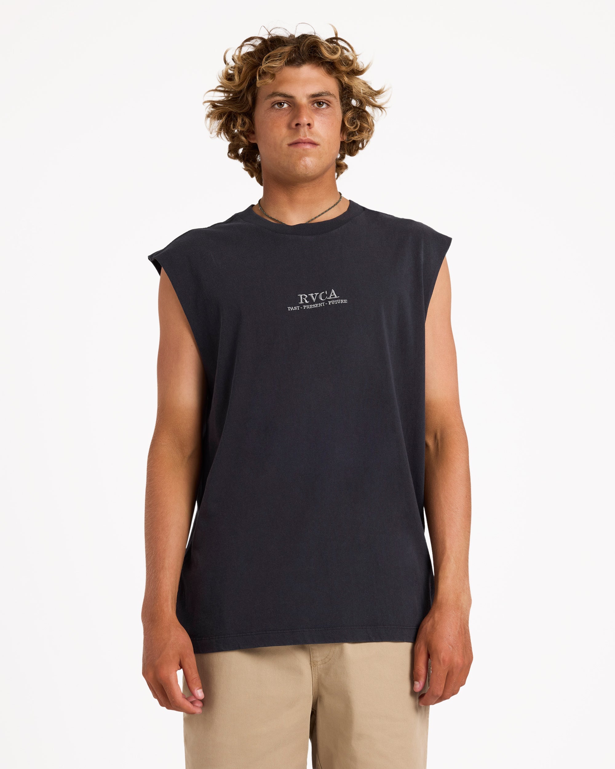 uvyzt01007_rvca_blk_frt1