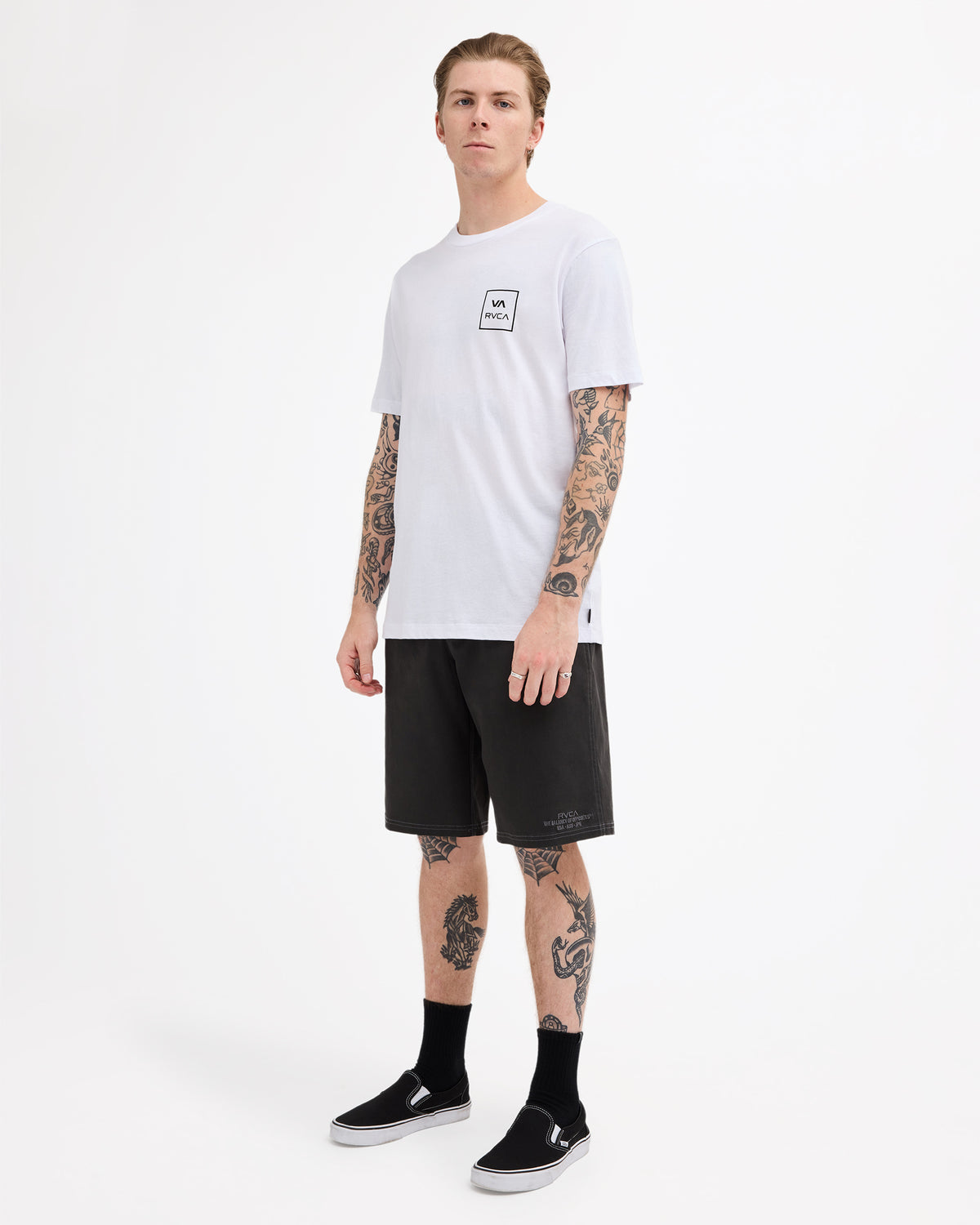 uvyzt01009_rvca_wht_frt9