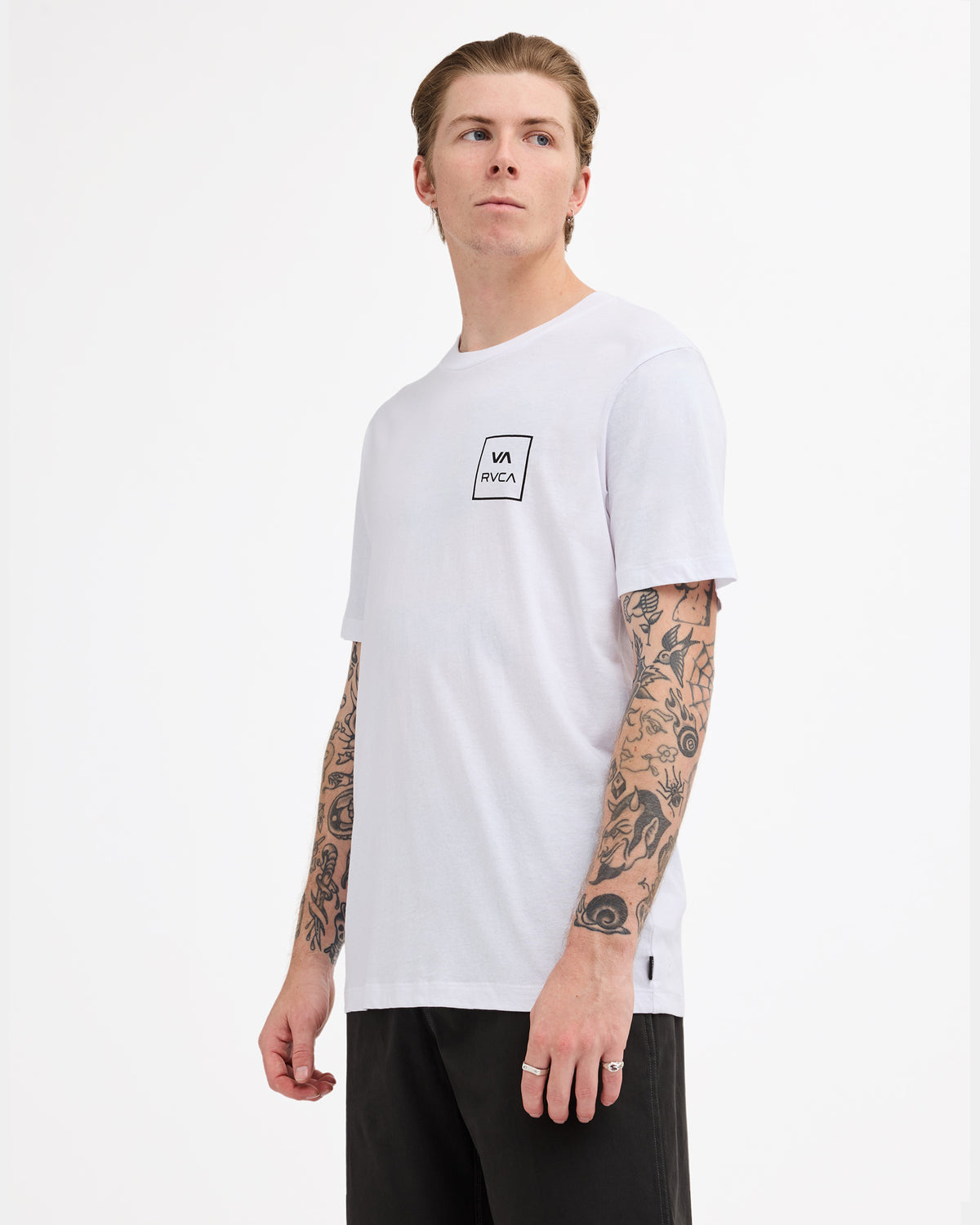 uvyzt01009_rvca_wht_sd1