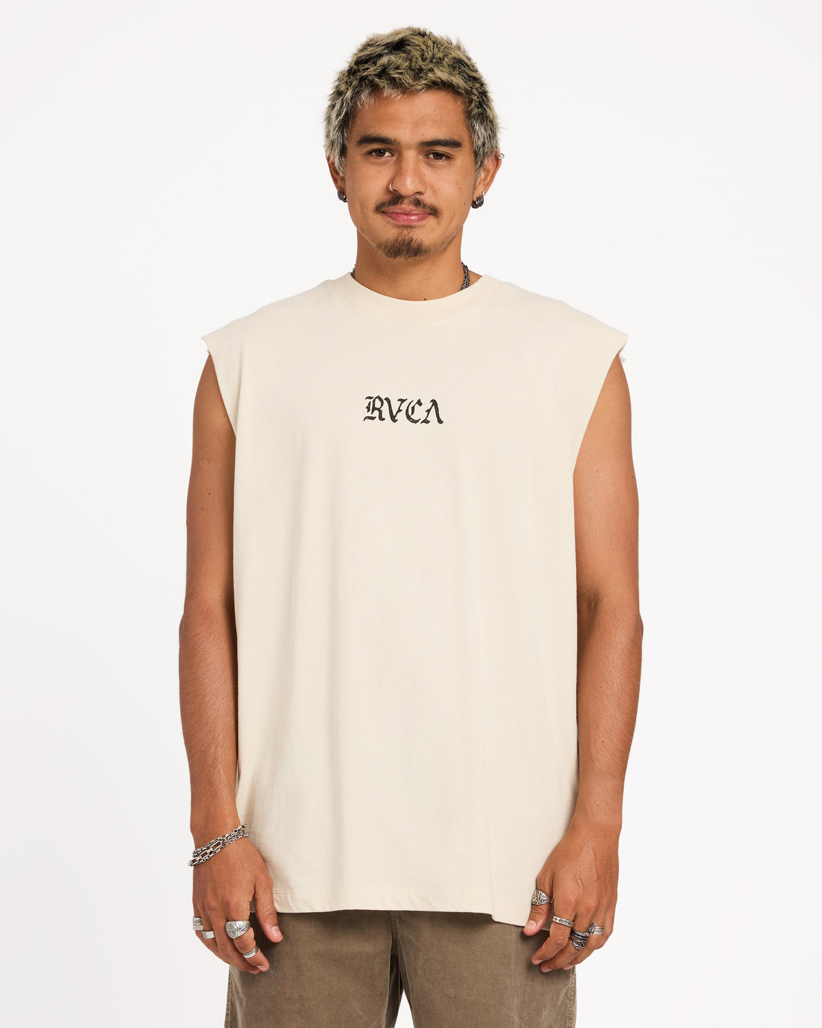 uvyzt01037_rvca_slb_frt1